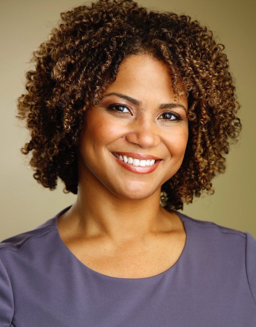 Dr. Milagros Saxon, licensed clinical psychologist in Newport Beach, California